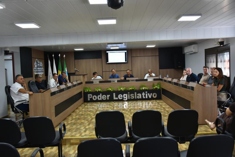 Câmara de Vereadores realiza 3ª Sessão Extraordinária e aprova projetos voltados ao fortalecimento da educação